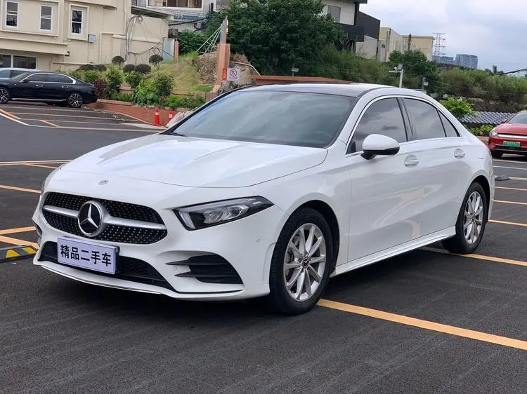 Mercedes-Benz A-Class A 200 L Sport Version Special Edition, 2019 — фото 1