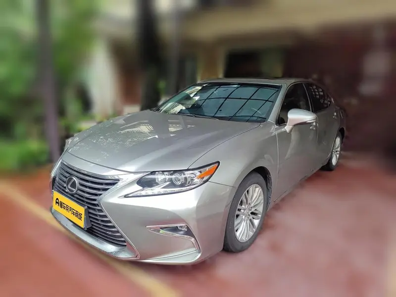 Lexus ES 250 Edition, 2015 — фото 1