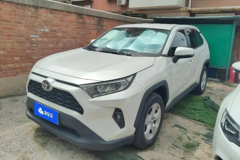 Toyota RAV4 2.0L CVT 2WD Edition, 2023 — фото 1