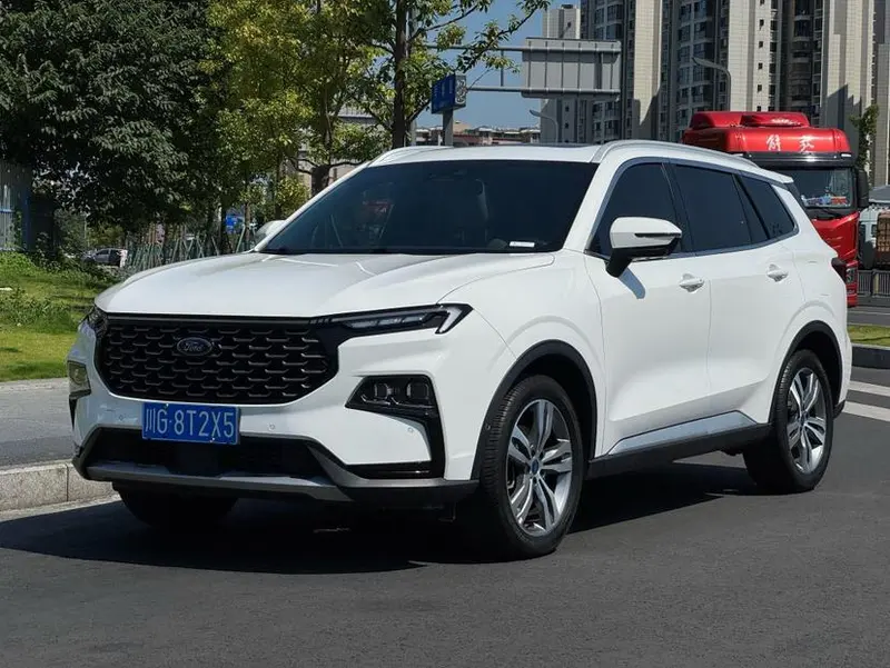 Ford Lingrui рестайлинг EcoBoost 170 尊领 версия PLUS, 2022 — фото 1