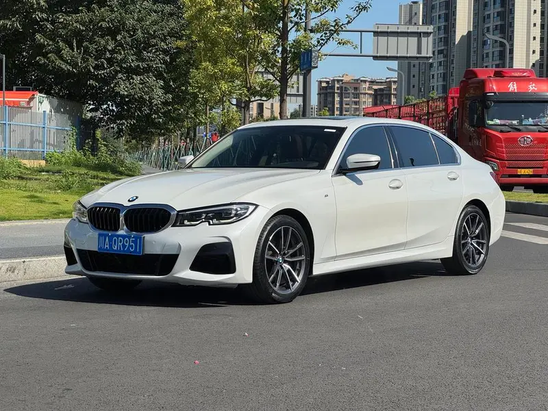 BMW 3-Series, 2021
