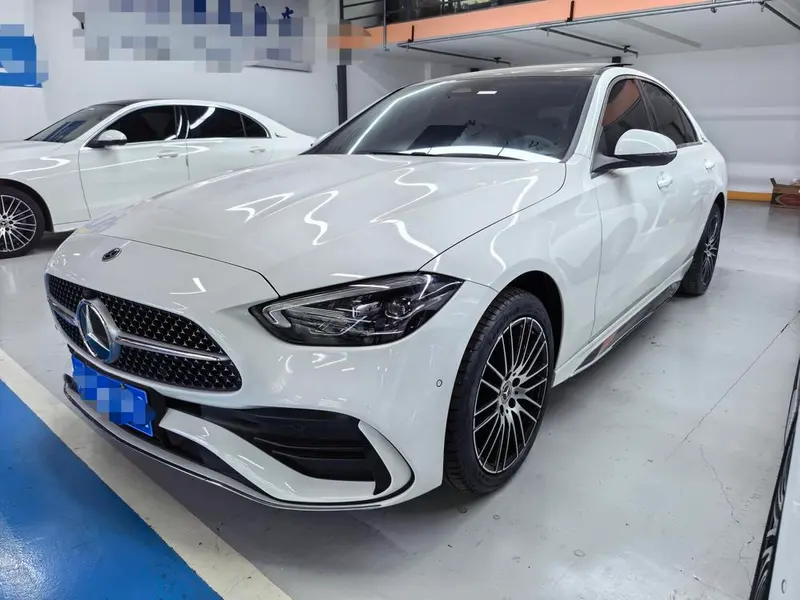 Mercedes-Benz C-Class, 2024