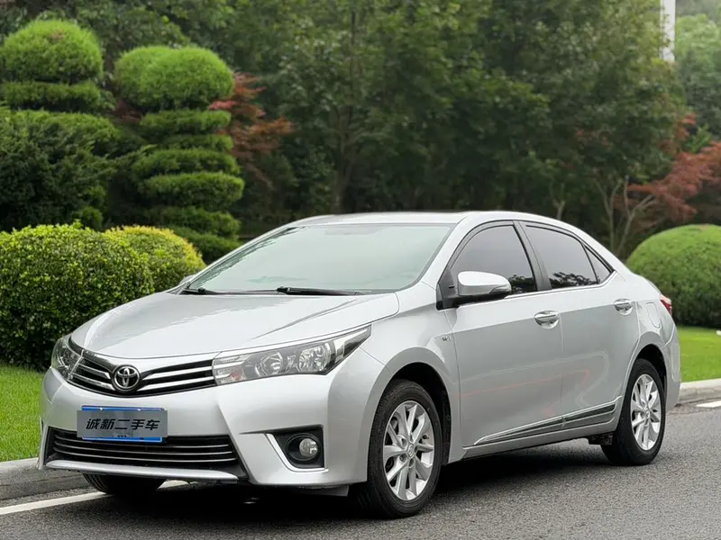 Toyota Corolla 1.6L CVT GLX-i Navigation Edition, 2014 — фото 1