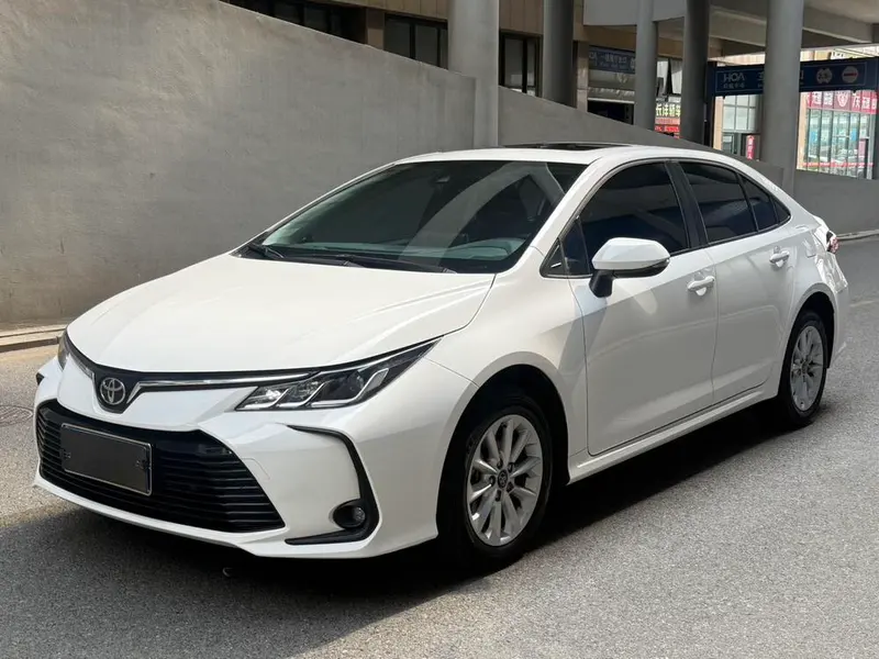 Toyota Corolla 1.2T S-CVT Elite PLUS Edition, 2021 — фото 1