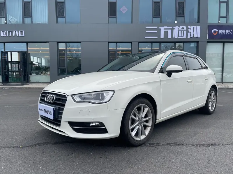 Audi A3 Sportback 35 TFSI Auto Comfort Version, 2014 — фото 1
