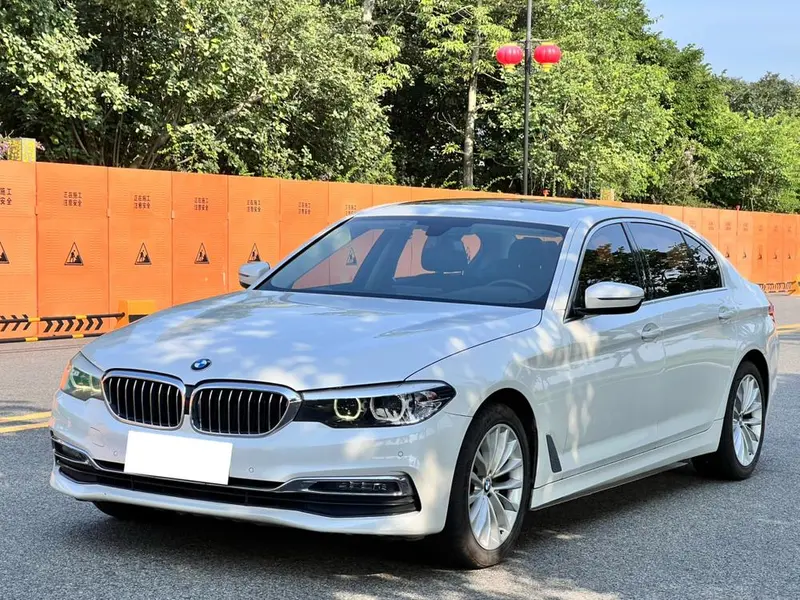 BMW 5-Series, 2019