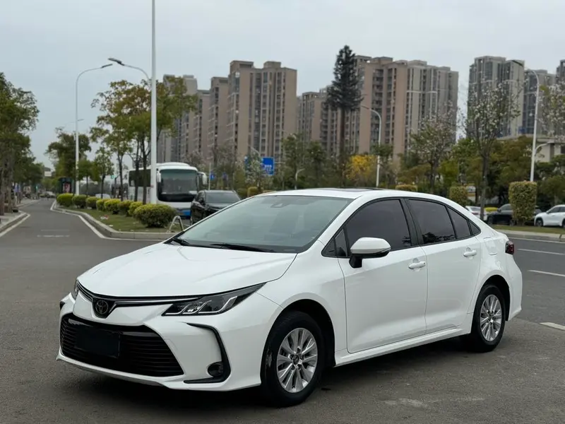 Toyota Corolla 1.2T S-CVT Elite Edition, 2021 — фото 1
