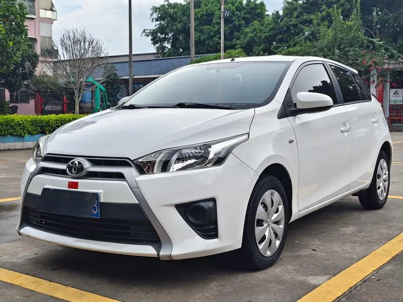 Toyota Yaris L, 2015