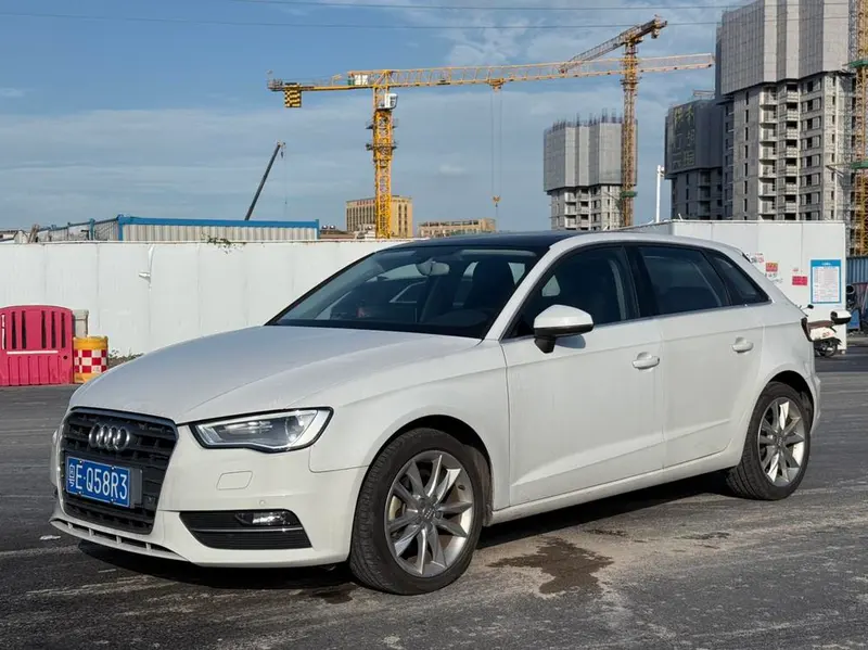 Audi A3 Sportback 35 TFSI Auto Comfort Version, 2014 — фото 1