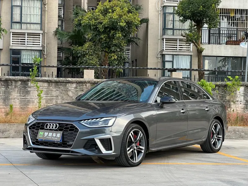 Audi A4L 40 TFSI Fashion Version, 2020 — фото 1