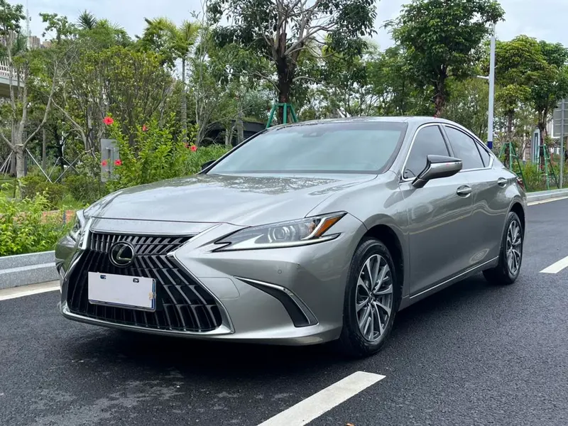 Lexus ES 200 Refined Edition, 2024 — фото 1