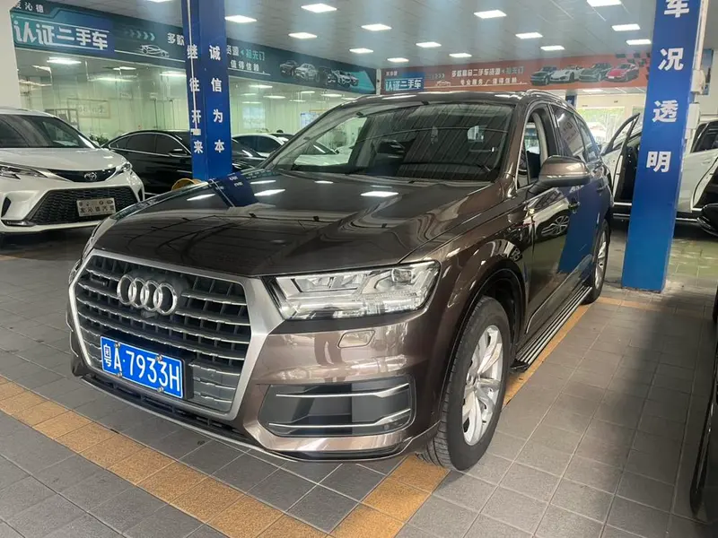 Audi Q7 40 TFSI Comfort Version, 2018 — фото 1