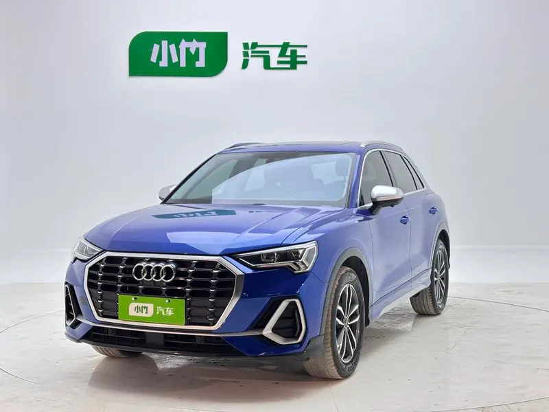 Audi Q3, 2022