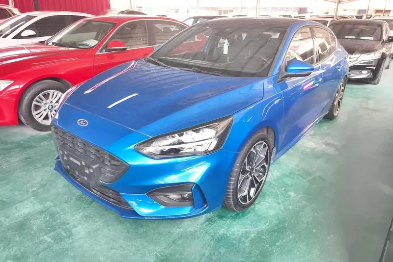 Ford Focus Sedan EcoBoost 180 Auto ST Line, 2020 — фото 1