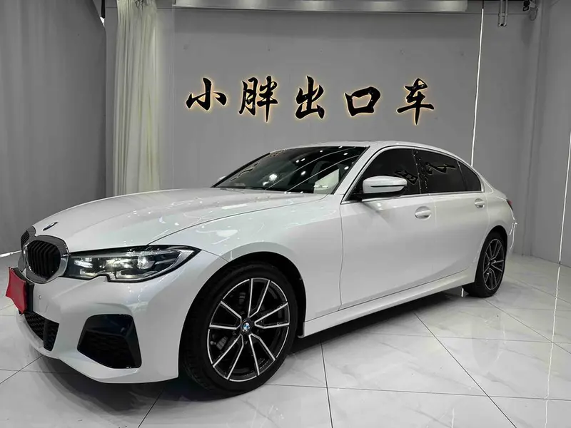 BMW 3-Series, 2022