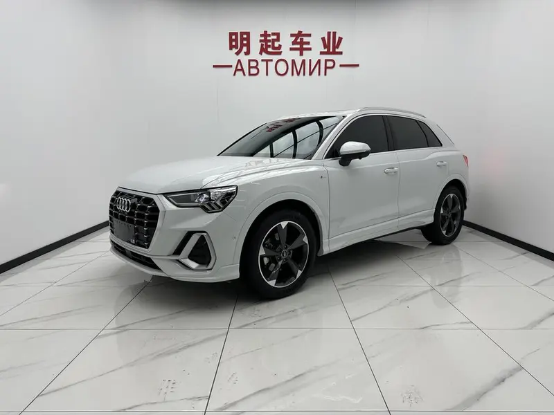 Audi Q3, 2022