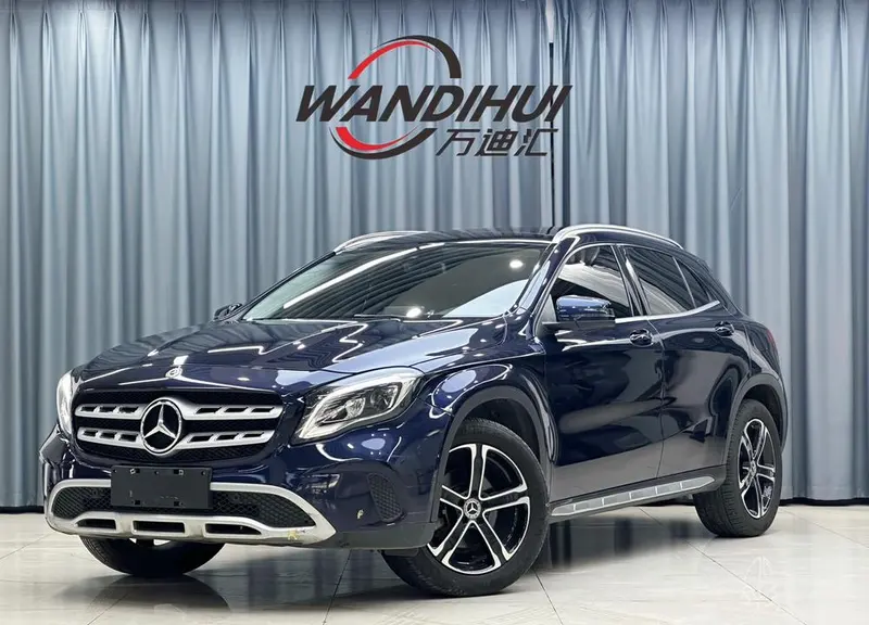 Mercedes-Benz GLA GLA 200 Version, 2018 — фото 1