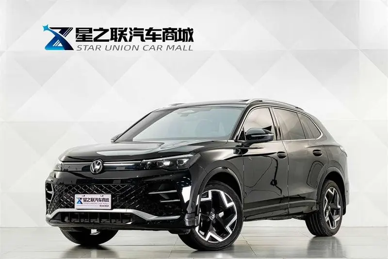 Volkswagen Tiguan L Pro 330TSI 2WD R-Line Edition, 2024 — фото 1
