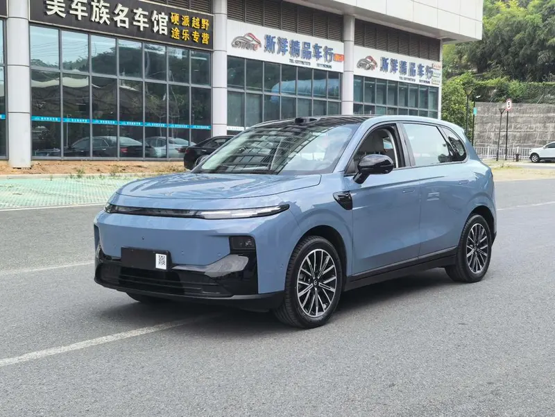 Leapmotor B10 510 Lidar Edition, 2025 — фото 1