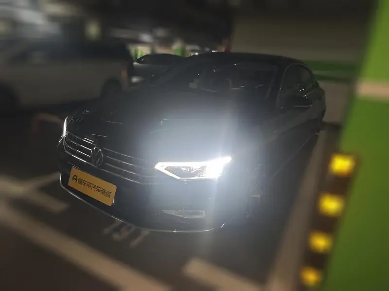 Volkswagen Magotan 200 Anniversary Edition 330TSI DSG Luxury Version, 2023 — фото 1