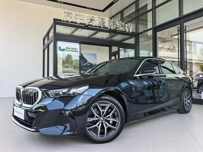 BMW i5, 2025