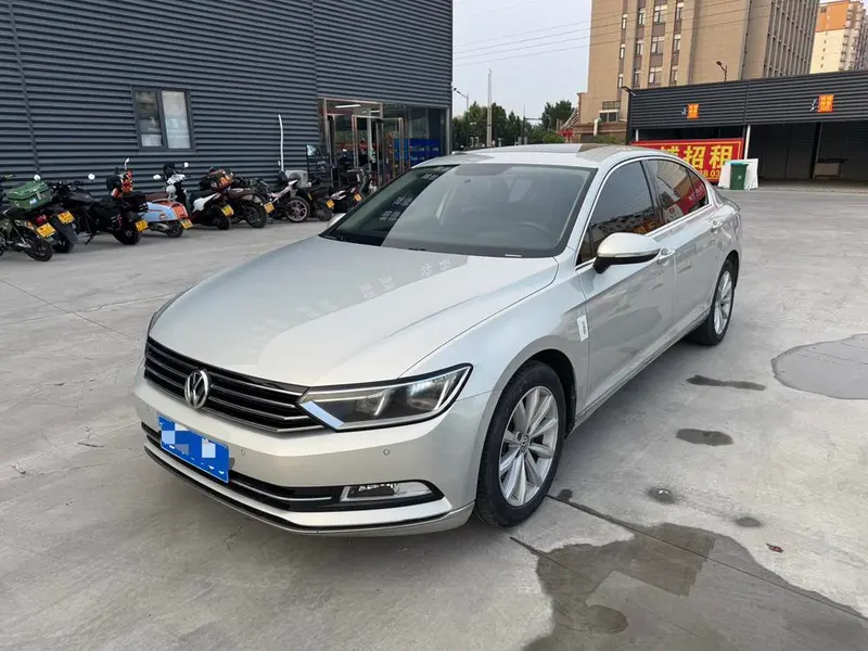 Volkswagen Magotan 330TSI DSG Luxury Version, 2017 — фото 1