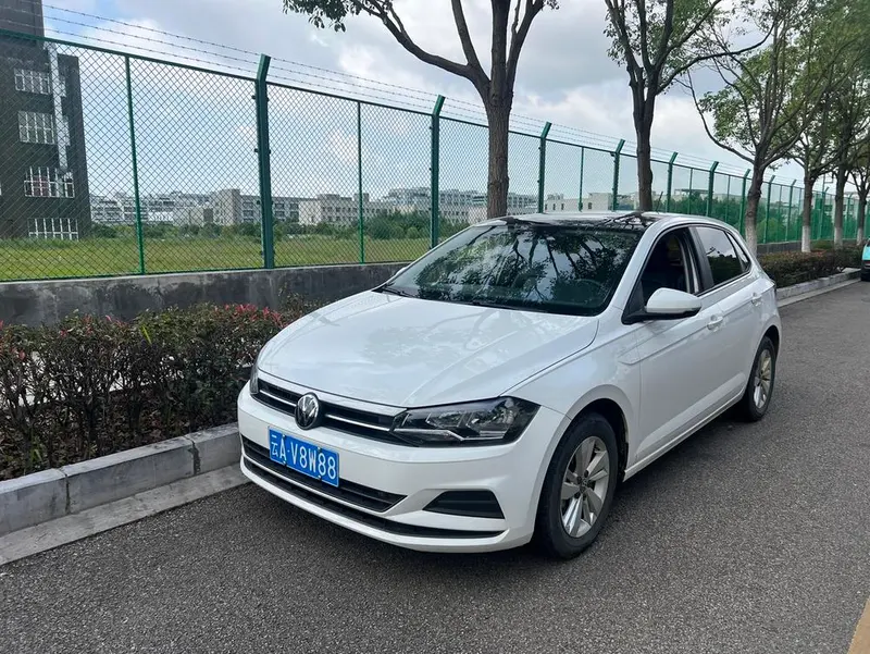 Volkswagen Polo Plus 1.5L Auto Panoramic Edition, 2021 — фото 1