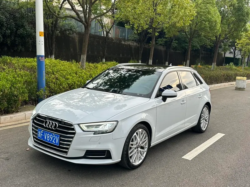 Audi A3 30 Version Sportback 35 TFSI Style Version, 2018 — фото 1