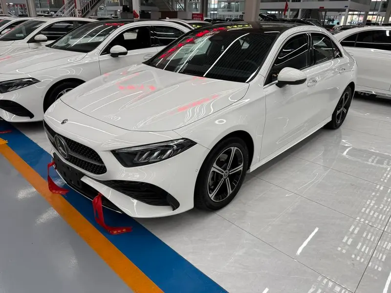 Mercedes-Benz A-Class A 200 L Sport Fashion Edition, 2023 — фото 1