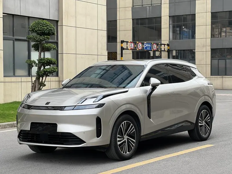 Lynk & Co 08 EM-P, 2023