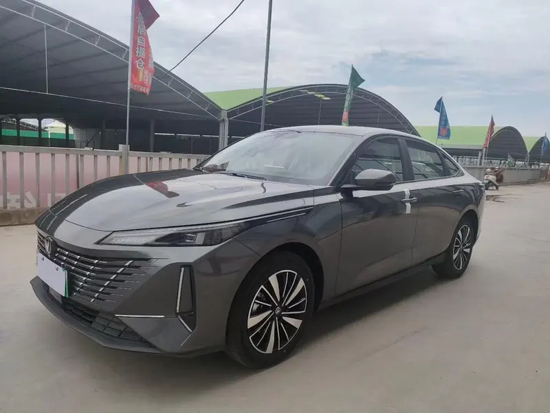 Changan Eado PHEV умная Blue Whale 145KM Мощная, 2025 — фото 1