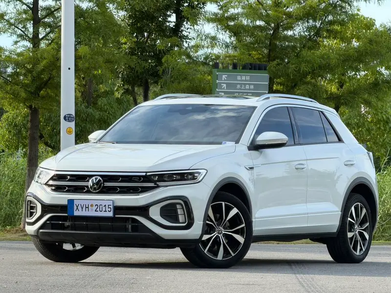 Volkswagen T-Roc, 2024