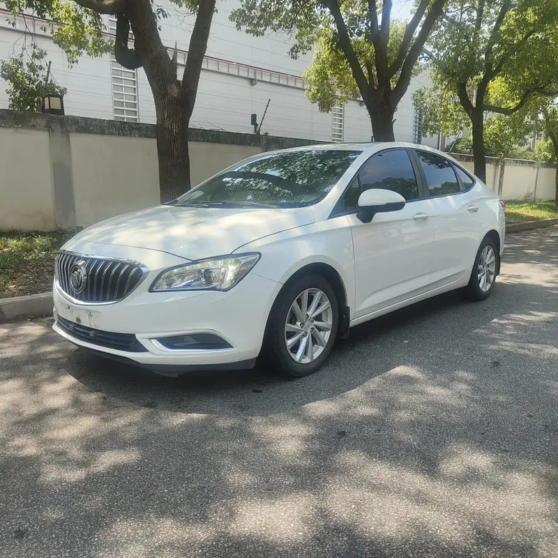 Buick Verano Sedan 15S Auto Leading Version, 2015 — фото 1