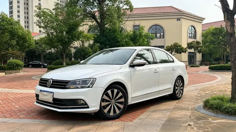 Volkswagen Sagitar, 2017
