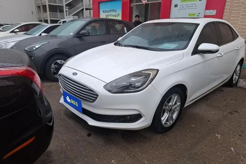 Ford Escort Facelift 1.5L Auto Joy Version CN6, 2019 — фото 1