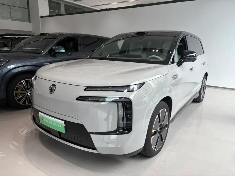 Denza N8L DM, 2025
