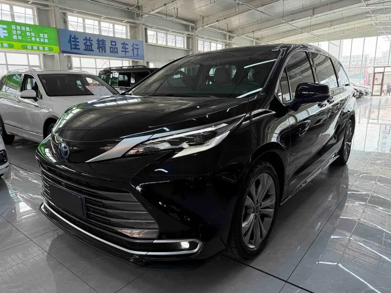 Toyota Sienna, 2023