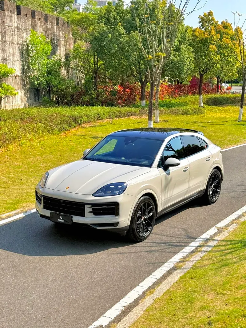 Porsche Cayenne Coupé, 2024