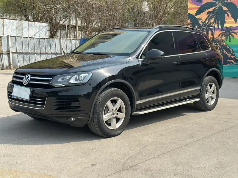 Volkswagen Touareg, 2013