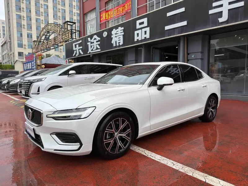 Volvo S60, 2024