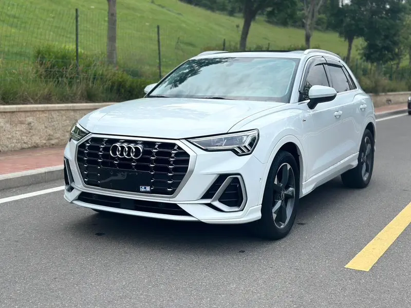 Audi Q3, 2022