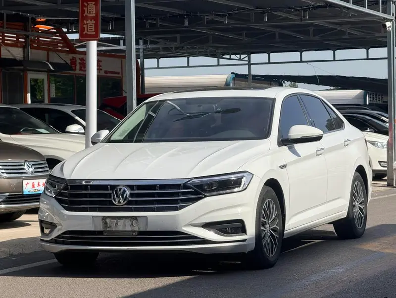 Volkswagen Sagitar, 2020