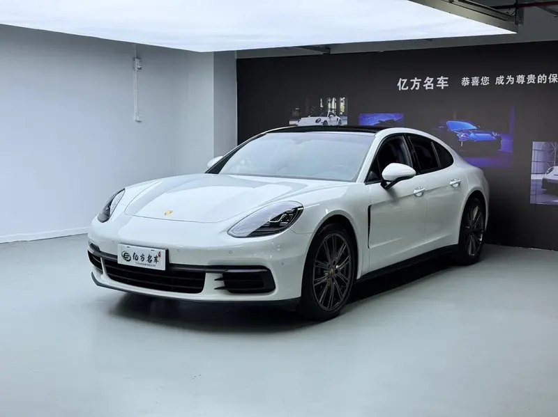 Porsche Panamera, 2017