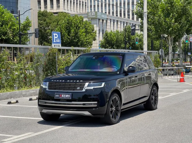 Land Rover Range Rover 3.0 L6 400PS Extended Edition, 2025 — фото 1