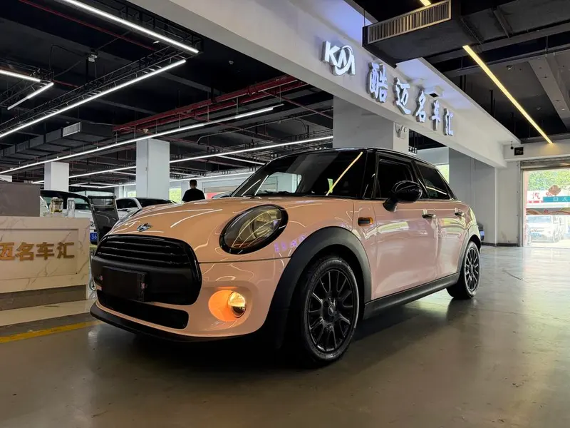 MINI MINI 1.2T ONE Edition, 2016 — фото 1