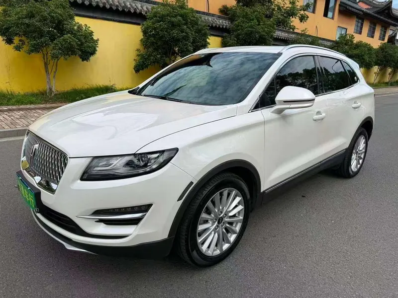 Lincoln MKC, 2019