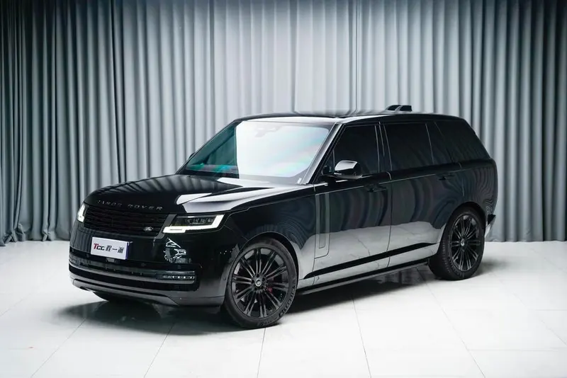 Land Rover Range Rover 3.0 L6 400PS Extended Edition 7 Seater, 2024 — фото 1