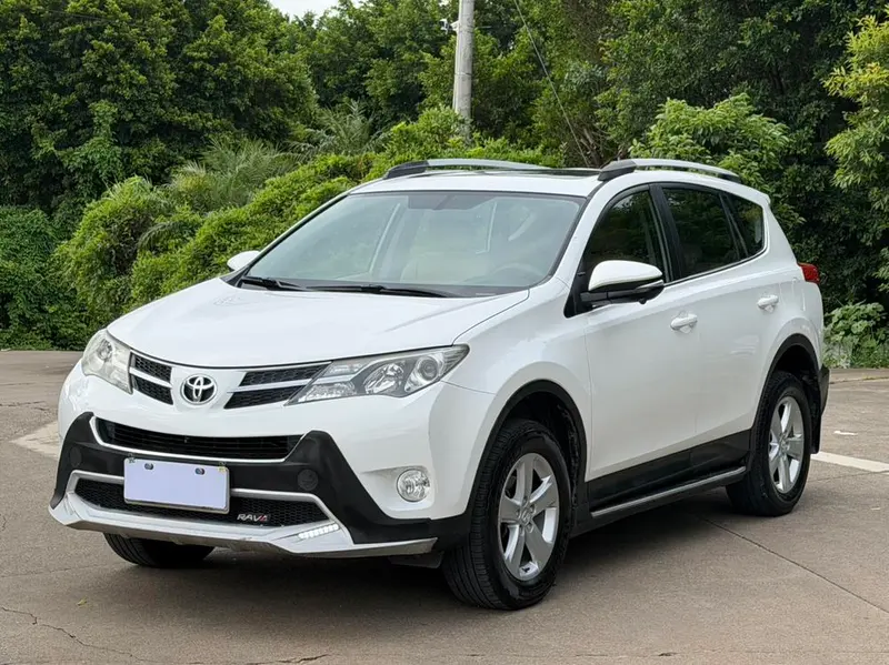 Toyota RAV4 2.0L CVT 4WD Style Edition, 2013 — фото 1