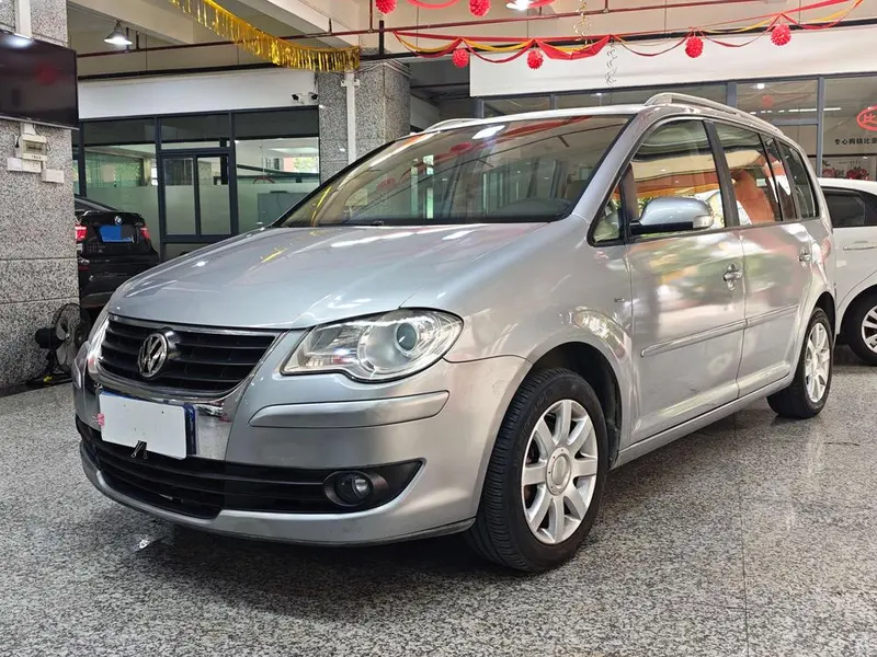 Volkswagen Touran, 2008