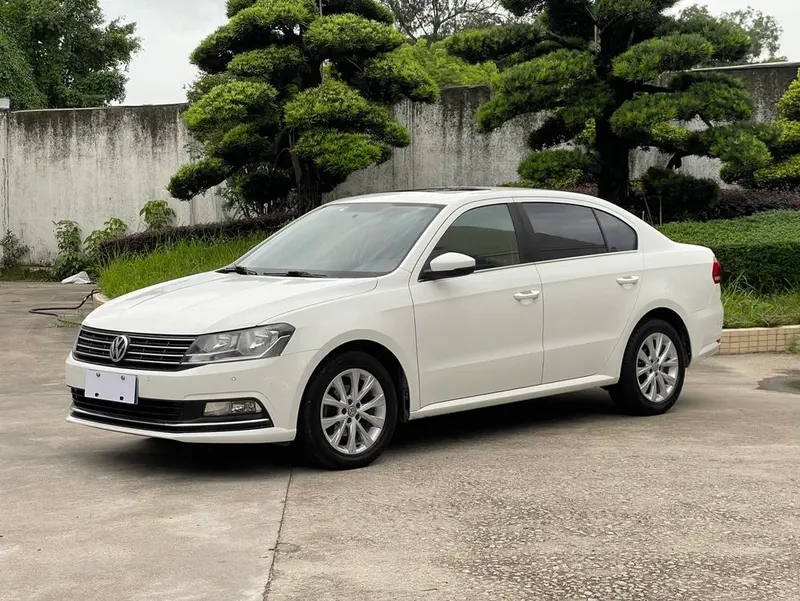 Volkswagen Lavida 230TSI DSG Comfort Edition, 2015 — фото 1